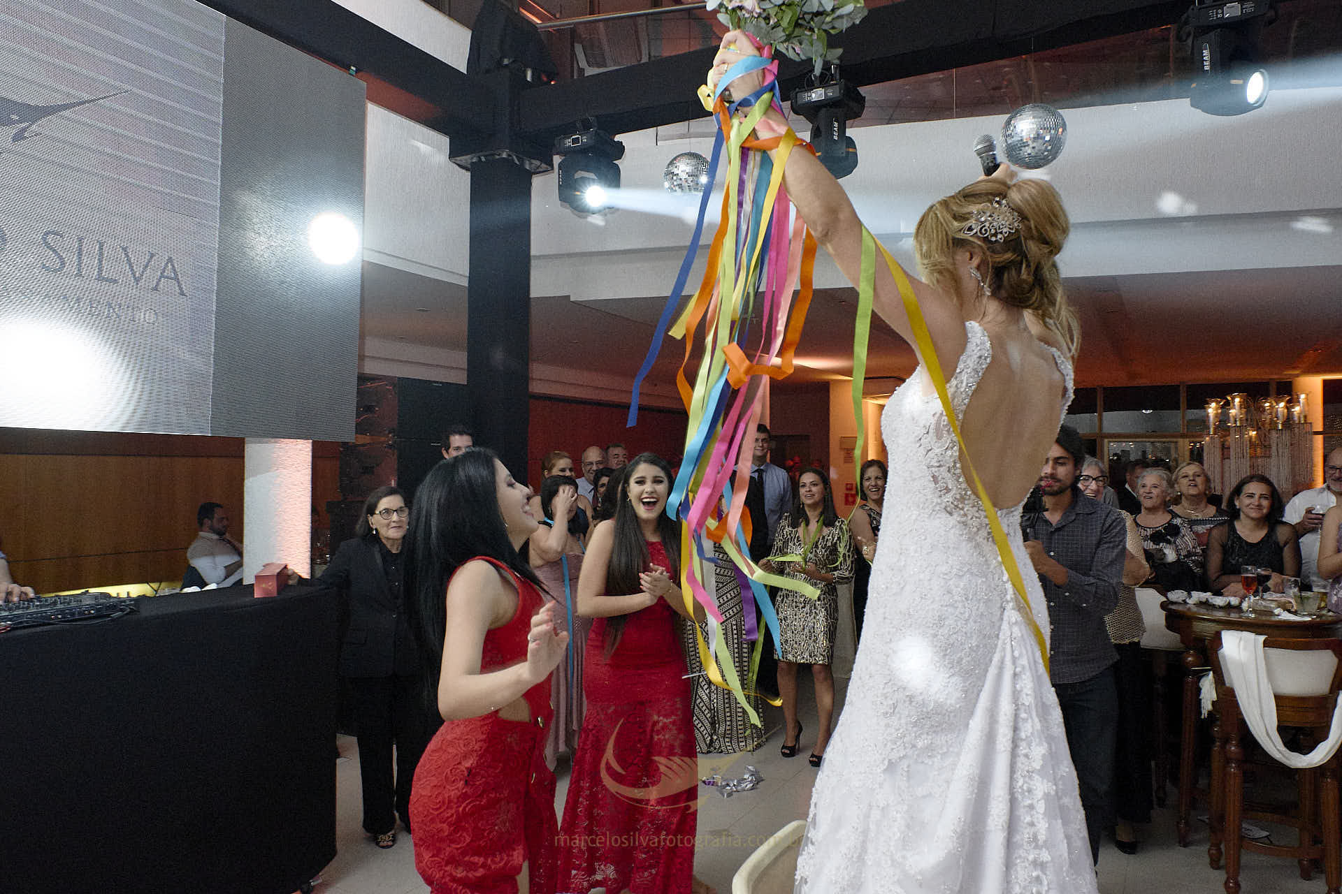 Foto Casamento de Mayara e Fábio no Porto Vittoria Espaço de Eventos - Brasília - DF Foto Casamento de Mayara e Fábio no Porto Vittoria Espaço de Eventos - Brasília - DF - Imagem 111