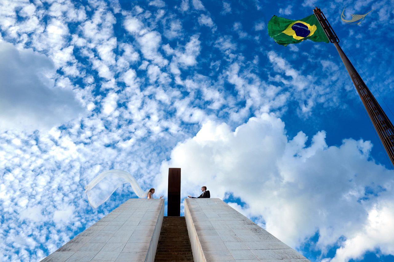 2º Ensaio Romântico de Mayara e Fábio - Fotografia de Casamento na Esplanada dos Ministérios - DF 2º Ensaio Romântico de Mayara e Fábio - Fotografia de Casamento na Esplanada dos Ministérios - DF