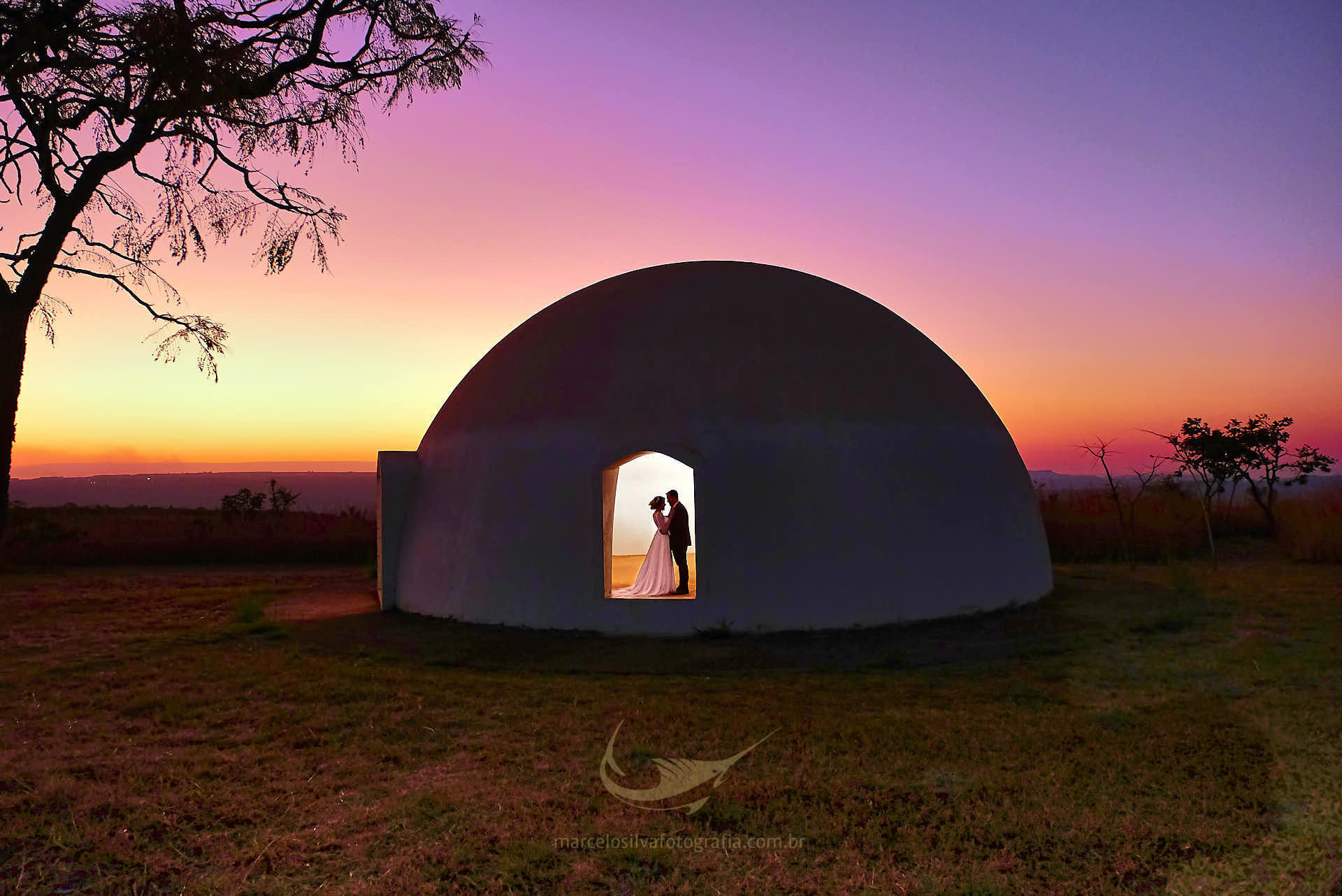 Ensaio Pós Casamento de Kivia e Matheus - Fotografia de Casamento no Paraíso na Terra - Brasília - DF